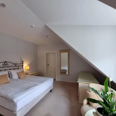 Oliwska Dolina Couette-café