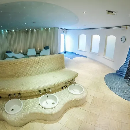 Couette-café Oliwska Dolina 5*