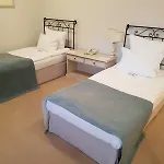 Oliwska Dolina Bed & Breakfast 5*