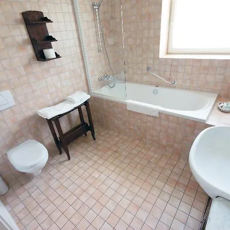 Oliwska Dolina 5*