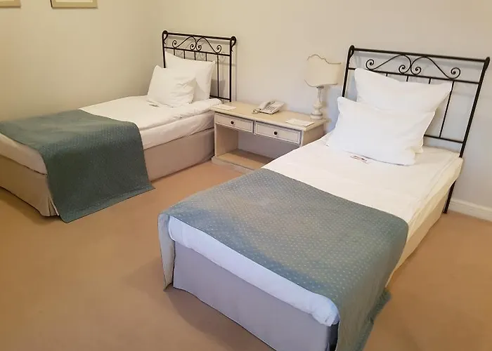 Oliwska Dolina Bed & Breakfast 5*